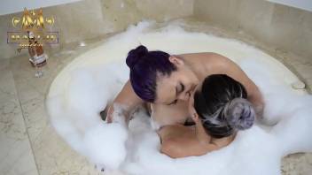 MaggieQueen and AshleyGrey Bubbles Play